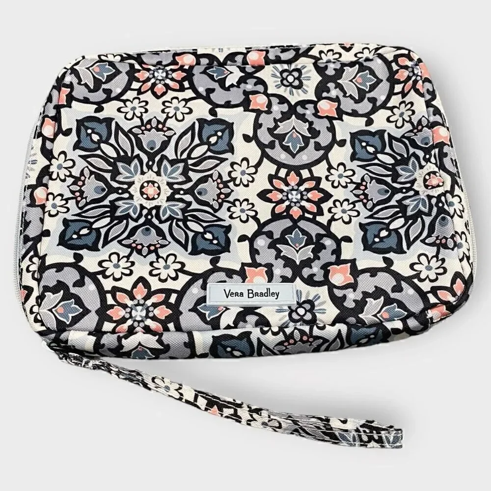 Vera Bradley Lisbon Medallion Lighten Up Wipes Pouch Blue Makeup Travel Bag New